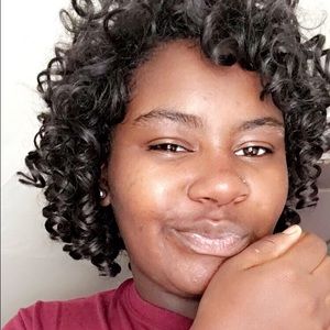 Meet your Posher, Diana