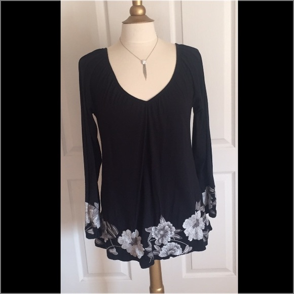 Johnny Was Black Embroidered Long Sleeve Tunic Top