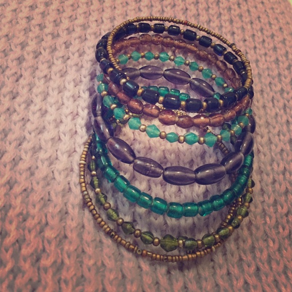Coiled beaded bracelet