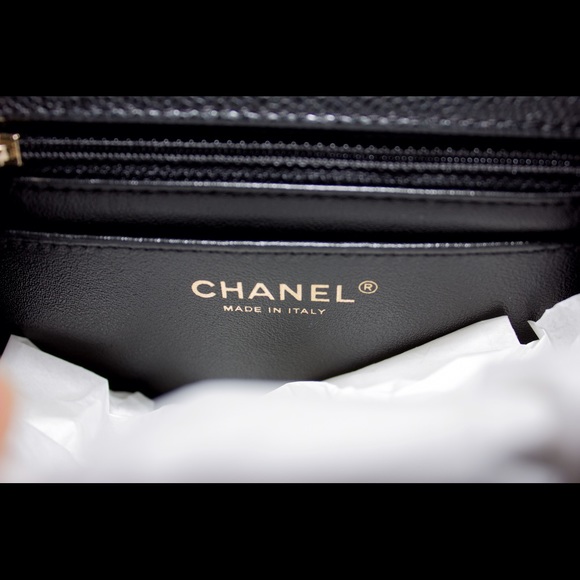 ❌SOLD❌Chanel Mini Flap Bag Black Caviar Gold HW - Picture 5 of 8