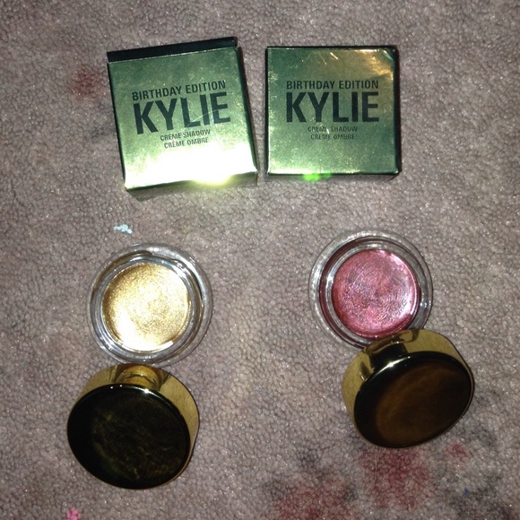 Beans new AUTHENTIC!! Kylie cream eyeshadow - Picture 4 of 4