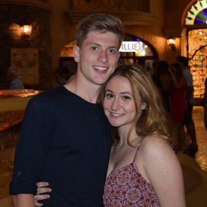 Meet your Posher, Lorenza