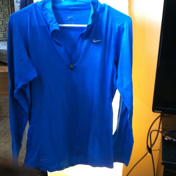 Nike dri-fit half zip pullover