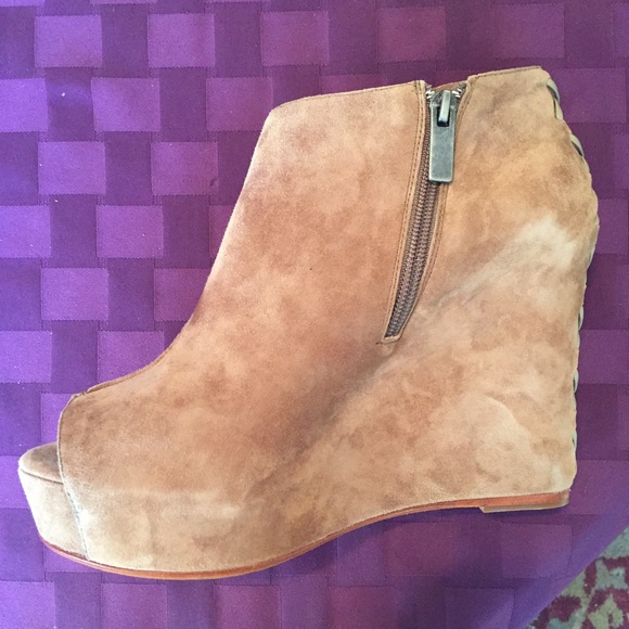 Dolce Vita platform booties - Picture 2 of 3