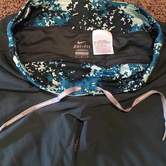 Nike Dri-Fit shorts - Picture 2 of 2