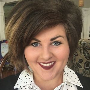 Meet your Posher, Brooke