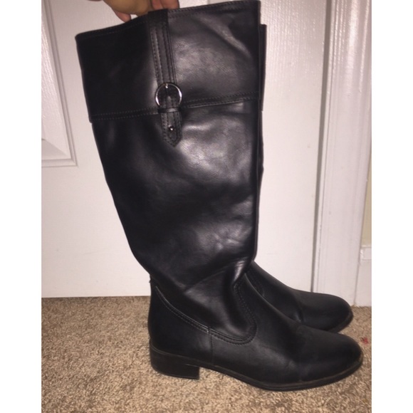 Black riding boots