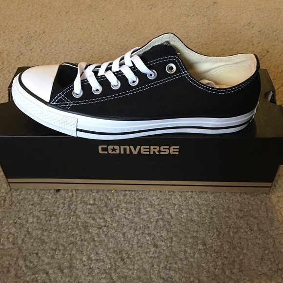Black converse sneakers