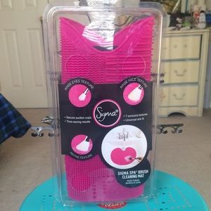 Sigma Spa Brush Cleaning Mat