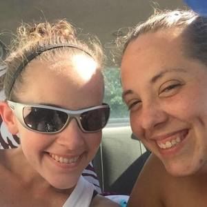 Meet your Posher, Danielle