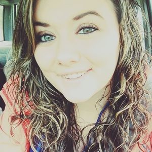 Meet your Posher, Lacey