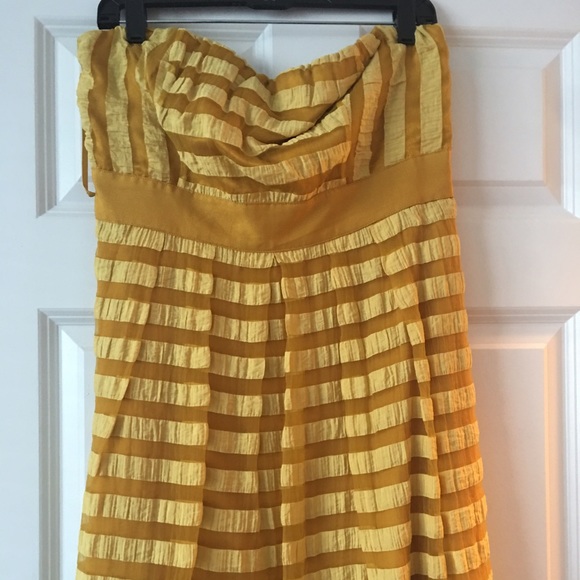 Dress - Picture 3 of 4