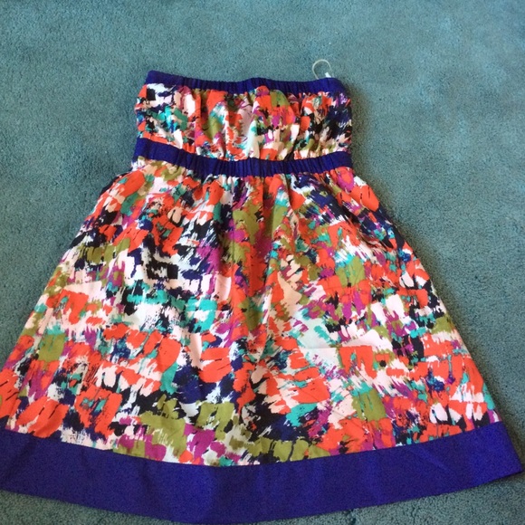Strapless multicolored dress