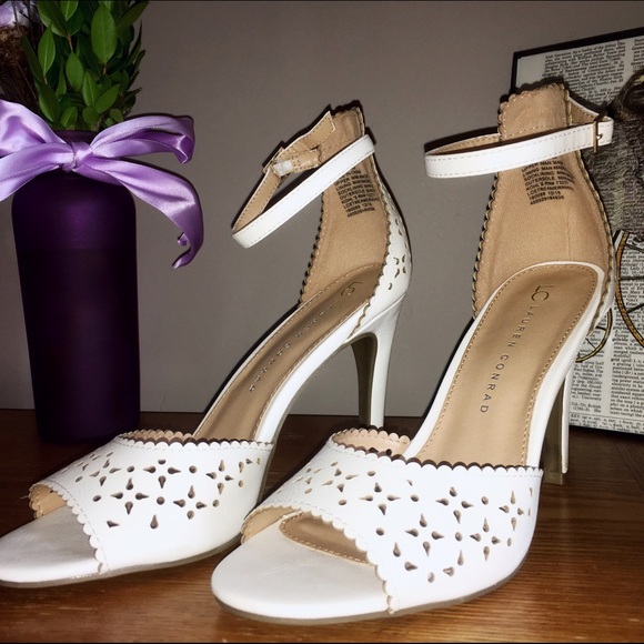 Adorable white LC heels