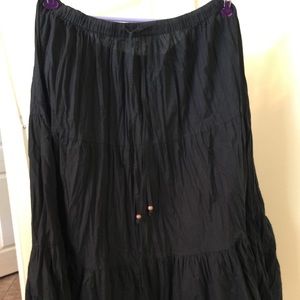 Ladies Black Peasant  Skirt Size XL