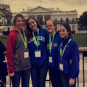 Meet your Posher, Stacy