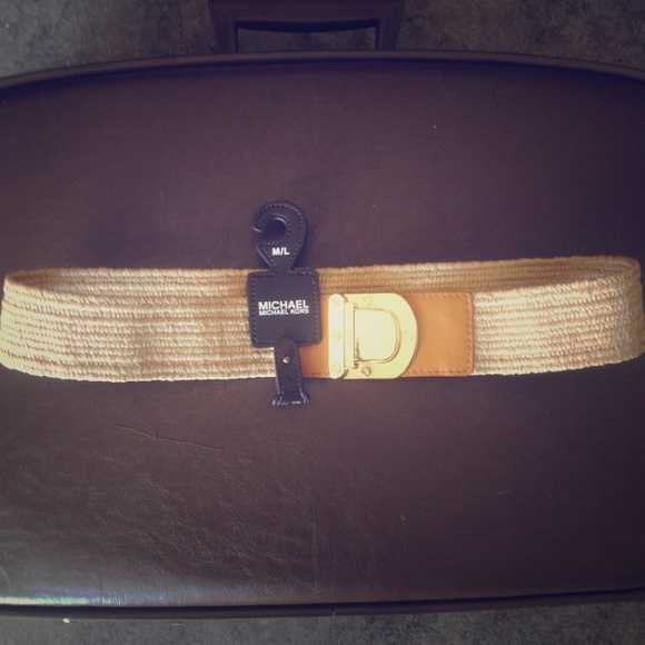 Michael Kors Belt - Picture 1 of 4