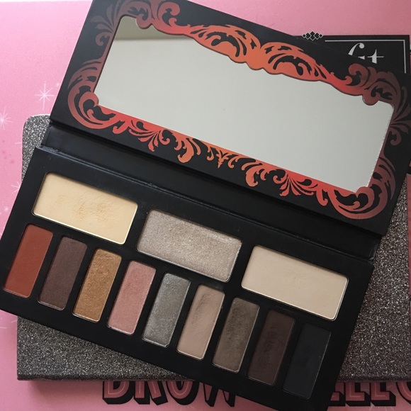 Kat Von D Monarch Eyeshadow (LIMITED EDITION)