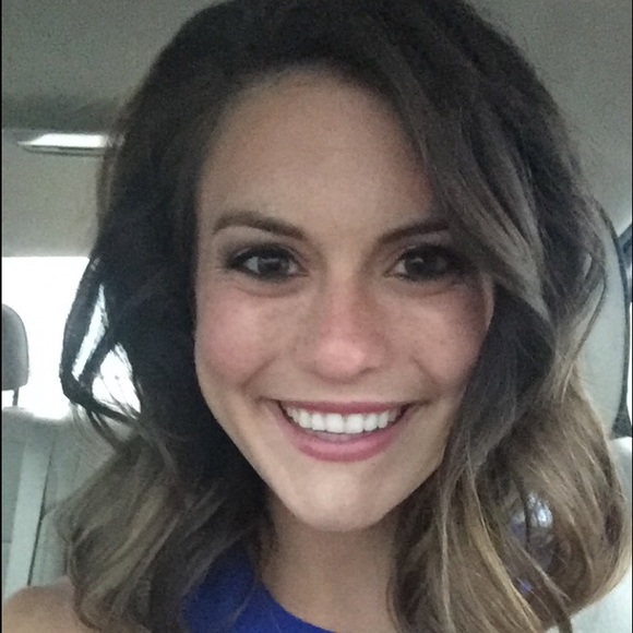 Meet your Posher, Hannah - Picture 1 of 1