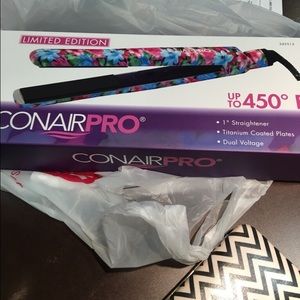 Conair Pro flat iron