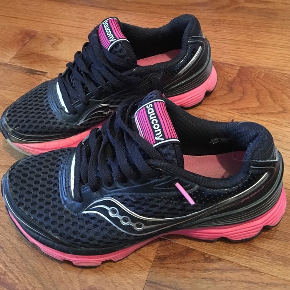 Saucony running shoes only worn a handful of times
