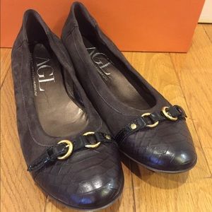AGL Cap Toe Ballet Flat