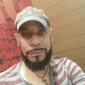 Meet your Posher, Parris