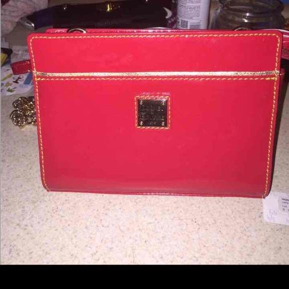 DOONEY&BOURKE CLUTCH