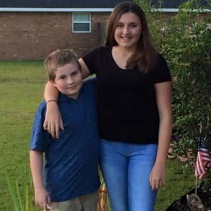 Meet your Posher, Carrie