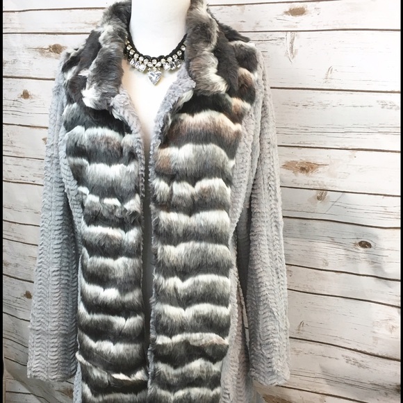 🚨LAST 1 🚨Faux Fur Black Gray cardigan jacket XL - Picture 2 of 4