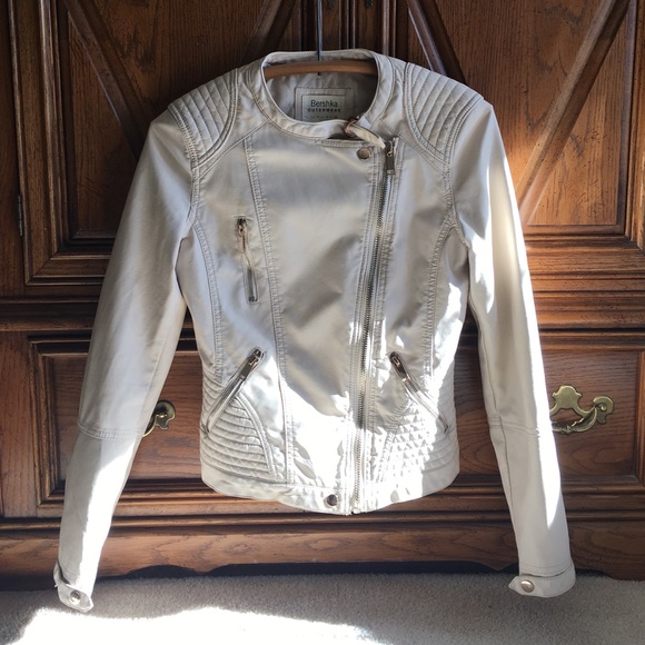 Bershka Leather Jacket SZ. S