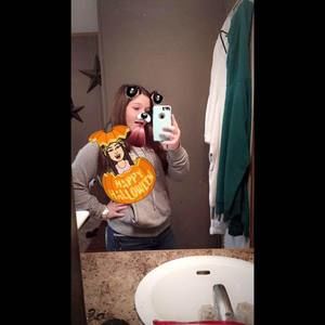 Meet your Posher, Tara