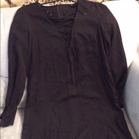Criss cross shift dress