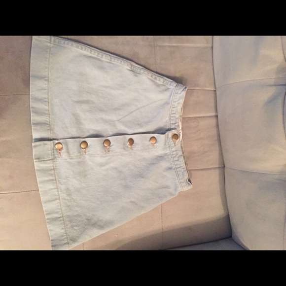 American Apparel light wash denim skirt