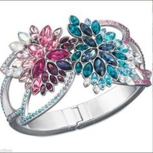 Beautiful genuine Swarovski crystal bracelet NWOT
