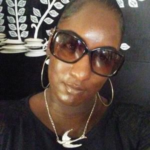 Meet your Posher, Rochelle