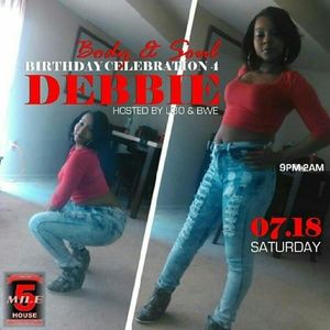 Meet your Posher, Debbie