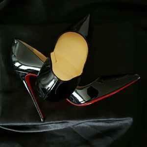👠Christian Louboutin So Kate👠
