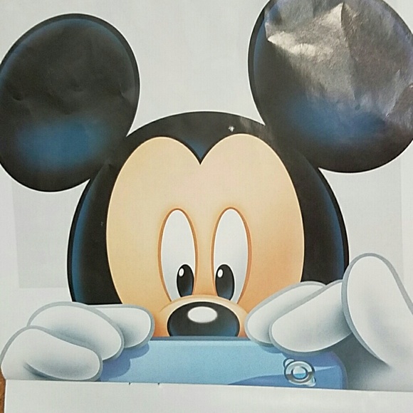 Meet your Posher, Celenis