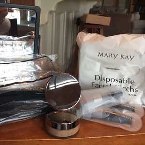Partial Mary Kay Starter kit w/ bag & PRODUCT!!