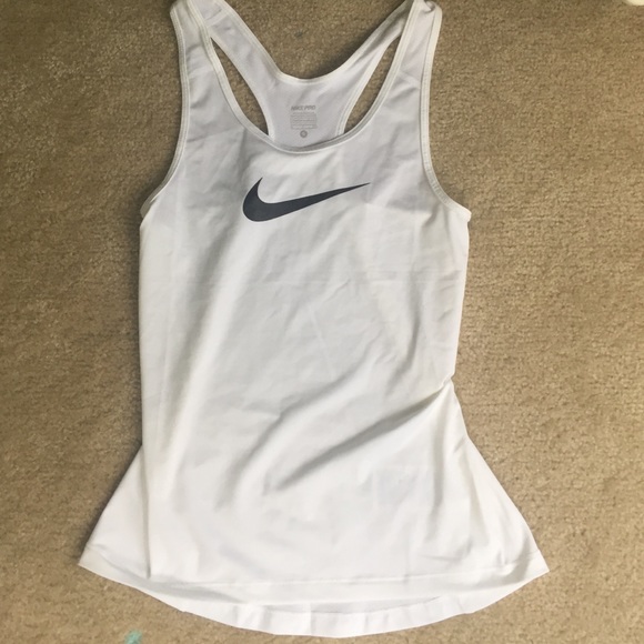 Nike pro tank