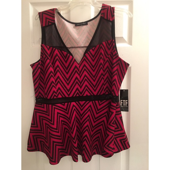Fashion to Figure Red and Black 3X Chevron Top - Picture 1 of 3