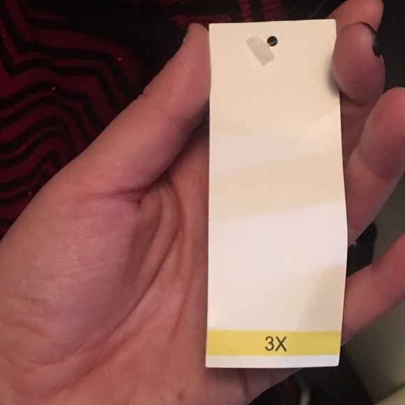 Fashion to Figure Red and Black 3X Chevron Top - Picture 3 of 3