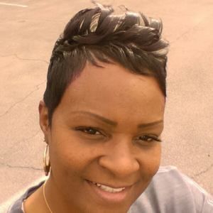 Meet your Posher, Renee