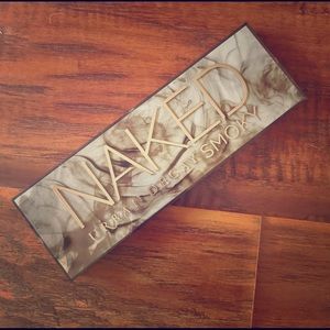 Urban Decay Naked Smoky Palette