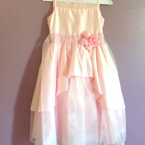 Flower girl dress in pink