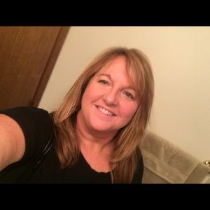 Meet your Posher, Suzanne