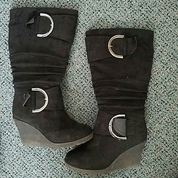 Cute wedge boots - Picture 2 of 2