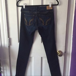 Barely worn hollister jeans