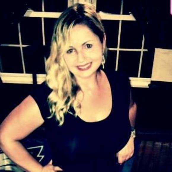 Meet your Posher, Ginger - Picture 2 of 3